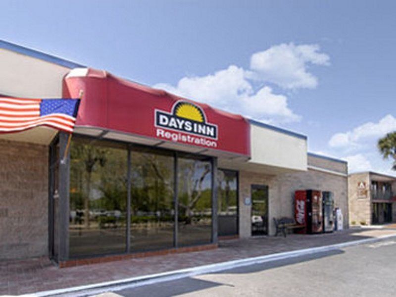 Days Inn By Wyndham Bradenton - Near The Gulf Bagian luar foto